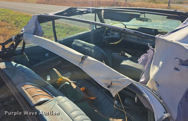 image for item DQ5223 1966 Pontiac  Bonneville convertible