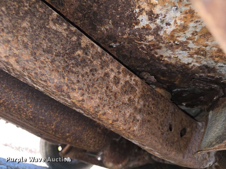 image for item DQ5223 1966 Pontiac  Bonneville convertible