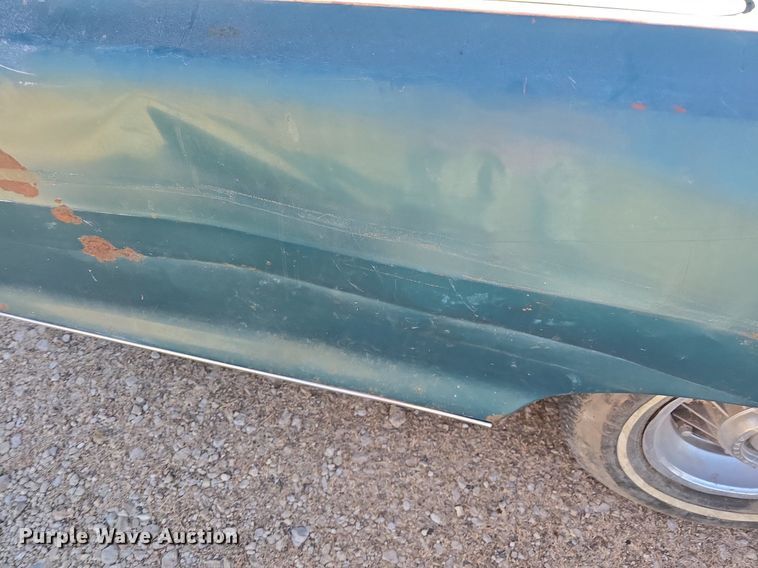 image for item DQ5224 1966 Pontiac Bonneville convertible