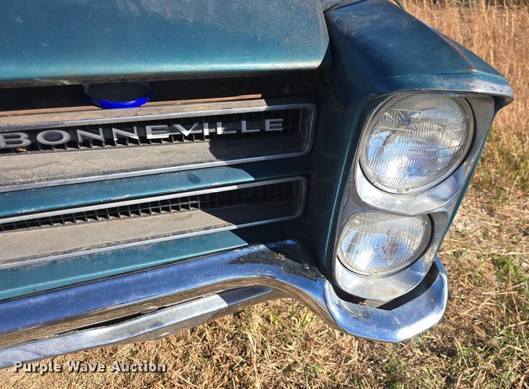 image for item DQ5224 1966 Pontiac Bonneville convertible