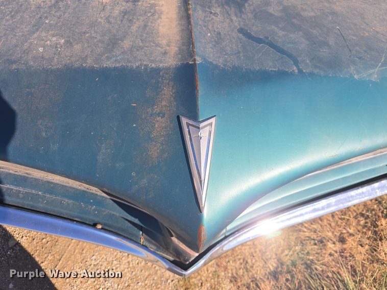 image for item DQ5224 1966 Pontiac Bonneville convertible