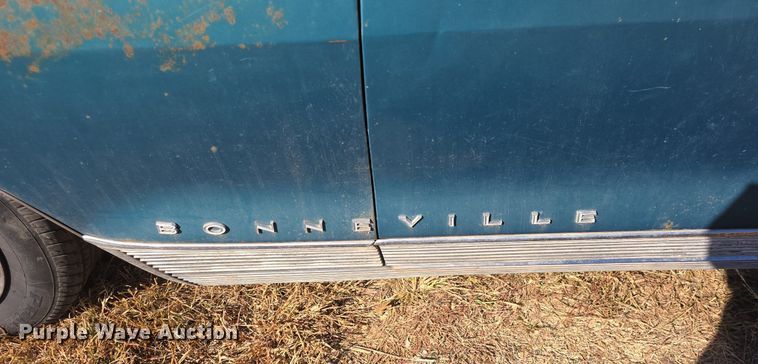 image for item DQ5224 1966 Pontiac Bonneville convertible