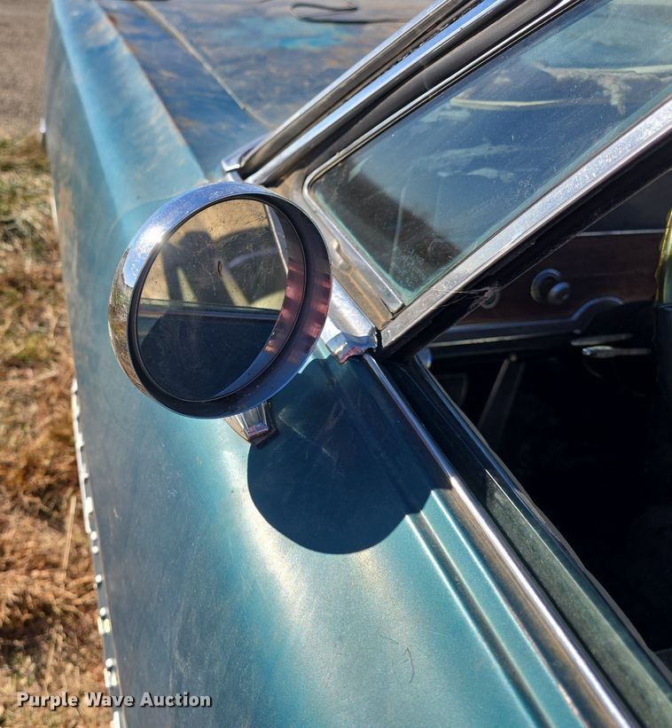 image for item DQ5224 1966 Pontiac Bonneville convertible