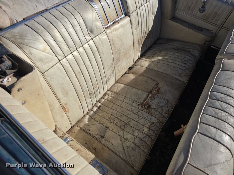 image for item DQ5224 1966 Pontiac Bonneville convertible