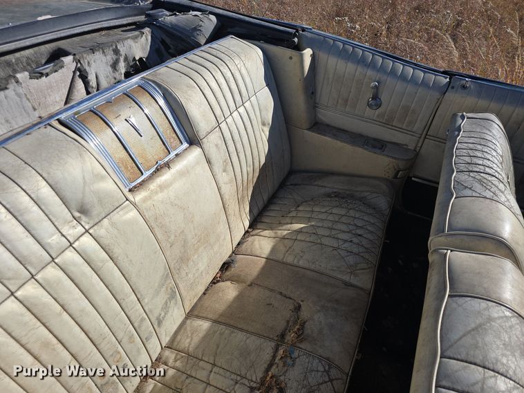 image for item DQ5224 1966 Pontiac Bonneville convertible