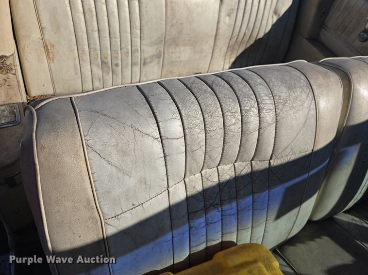 image for item DQ5224 1966 Pontiac Bonneville convertible