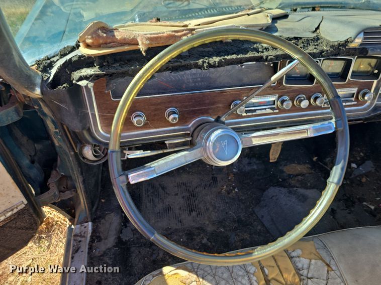 image for item DQ5224 1966 Pontiac Bonneville convertible