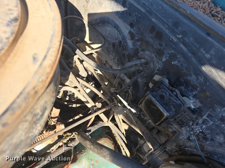 image for item DQ5224 1966 Pontiac Bonneville convertible