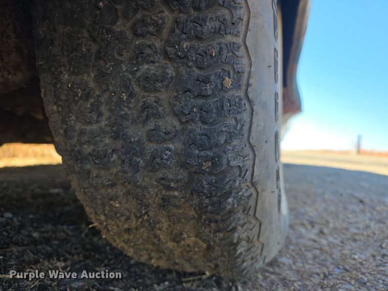 image for item DQ5224 1966 Pontiac Bonneville convertible