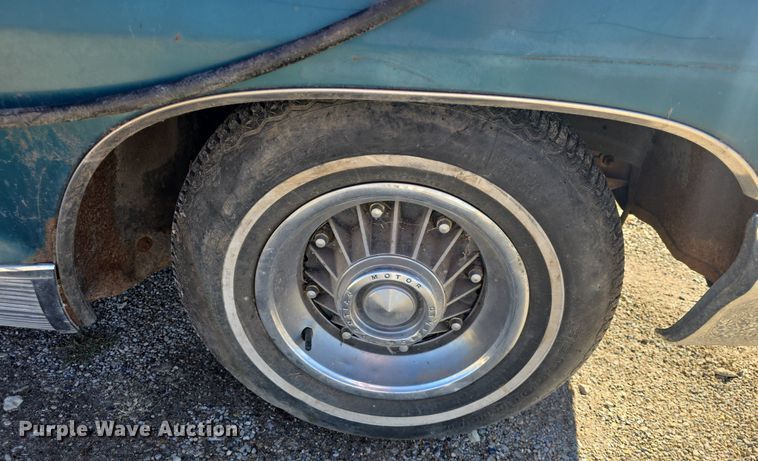 image for item DQ5224 1966 Pontiac Bonneville convertible