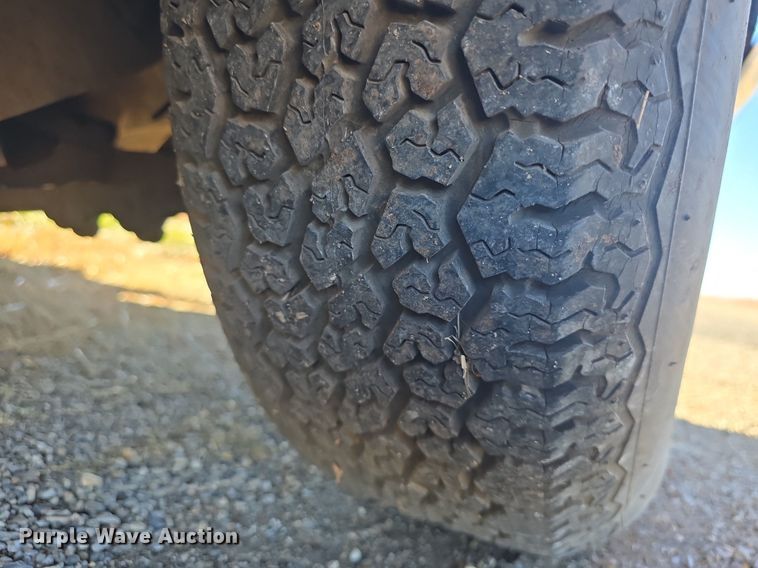 image for item DQ5224 1966 Pontiac Bonneville convertible