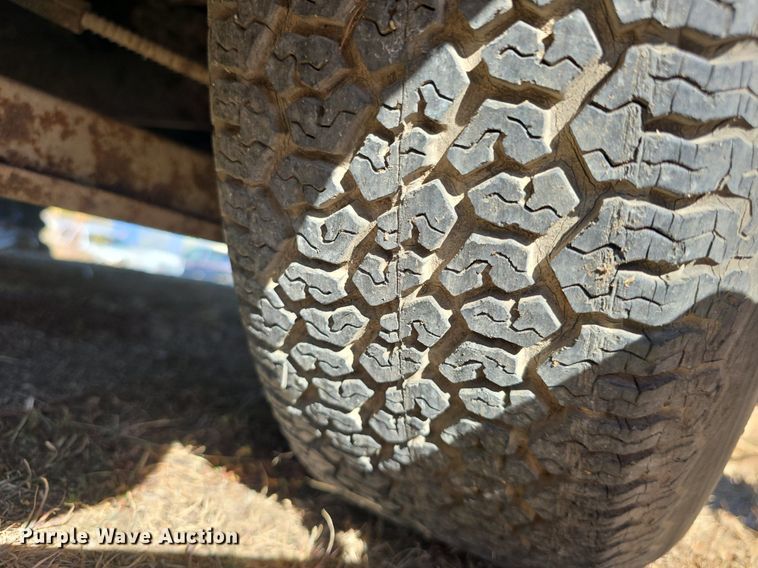 image for item DQ5224 1966 Pontiac Bonneville convertible