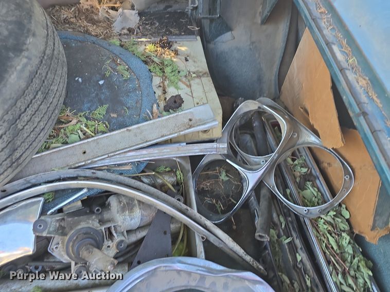 image for item DQ5224 1966 Pontiac Bonneville convertible