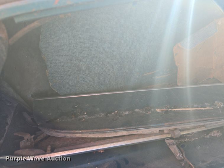 image for item DQ5224 1966 Pontiac Bonneville convertible