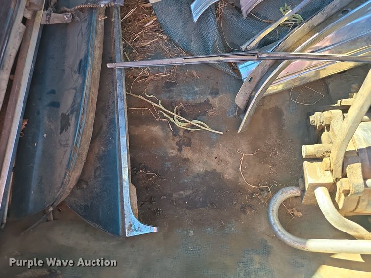 image for item DQ5224 1966 Pontiac Bonneville convertible