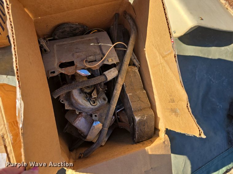 image for item DQ5224 1966 Pontiac Bonneville convertible