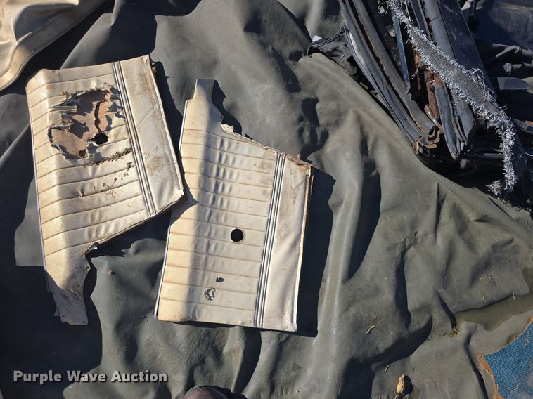 image for item DQ5224 1966 Pontiac Bonneville convertible