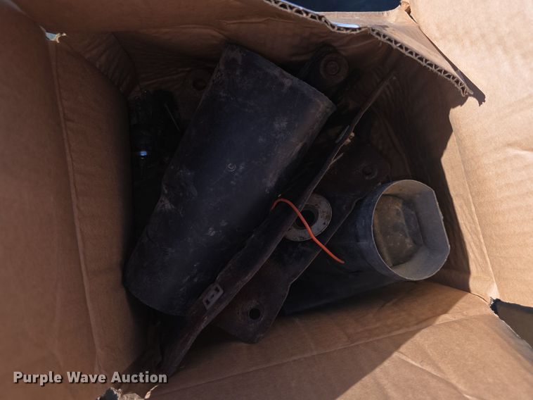 image for item DQ5224 1966 Pontiac Bonneville convertible