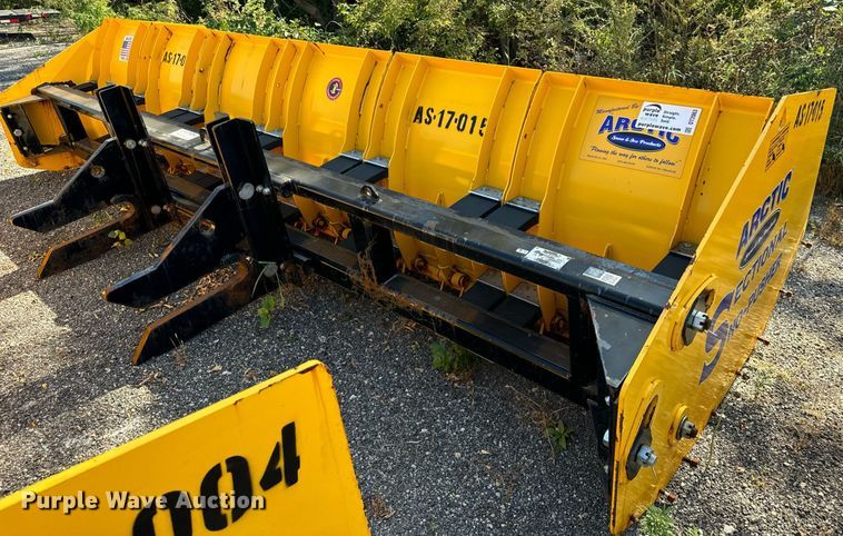 image for item DT2063 Arctic  17HD 17' W wheel loader snow pusher 