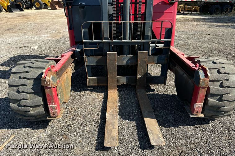 image for item DT2068 2012 Moffett  M70 forklift