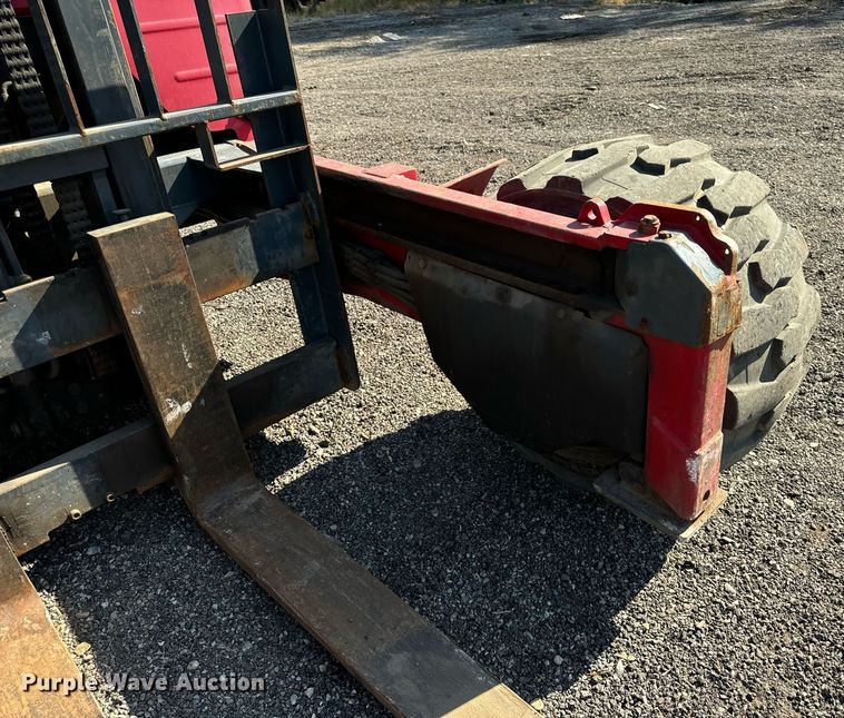 image for item DT2068 2012 Moffett  M70 forklift
