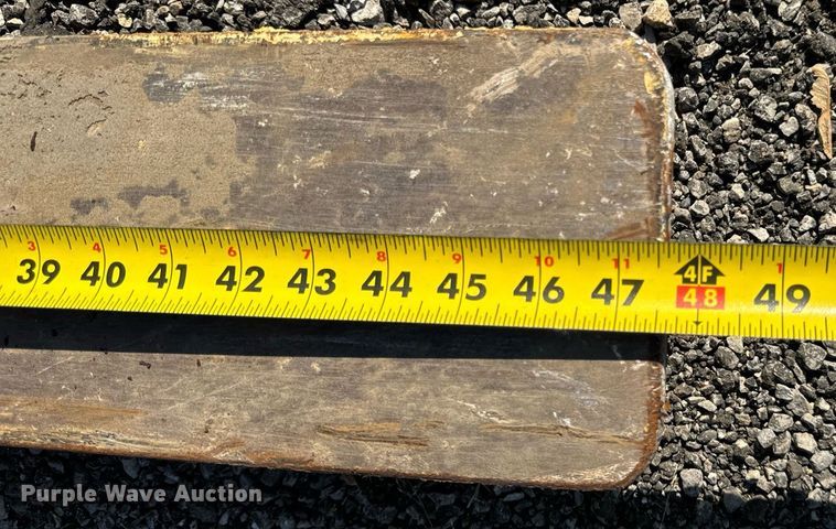 image for item DT2068 2012 Moffett  M70 forklift