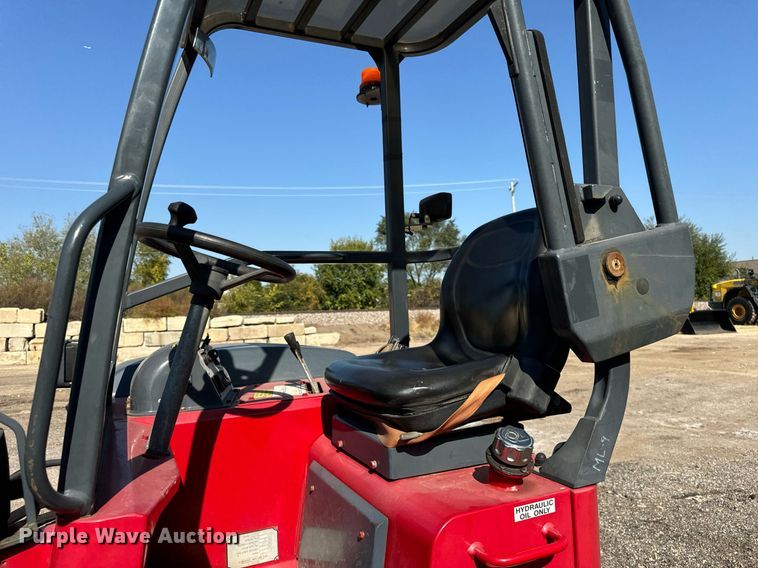 image for item DT2068 2012 Moffett  M70 forklift