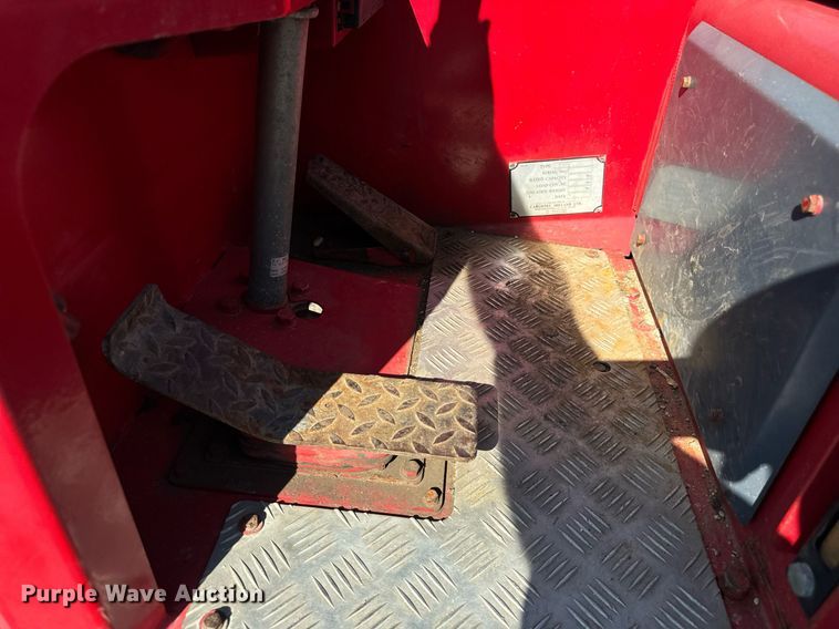 image for item DT2068 2012 Moffett  M70 forklift