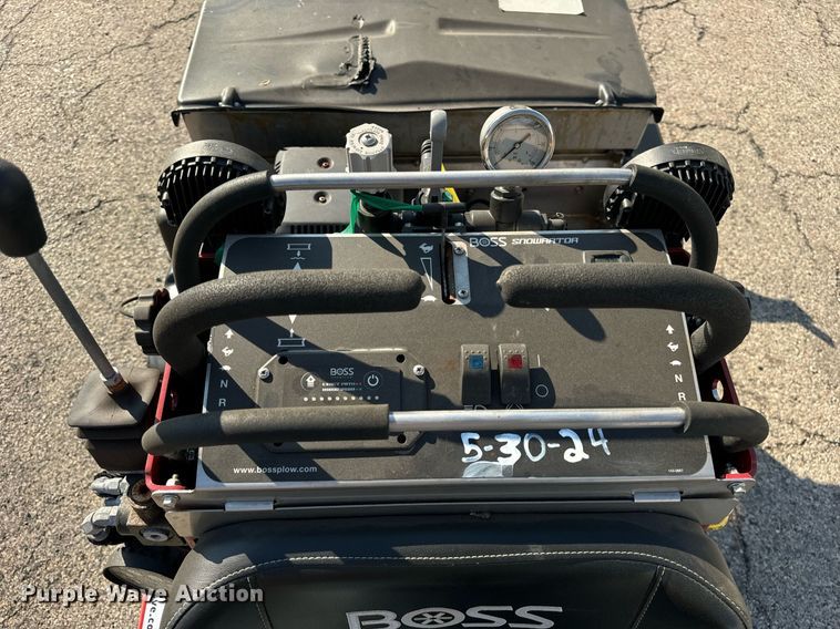 image for item DT2072 Boss  Snowrator  snow pusher