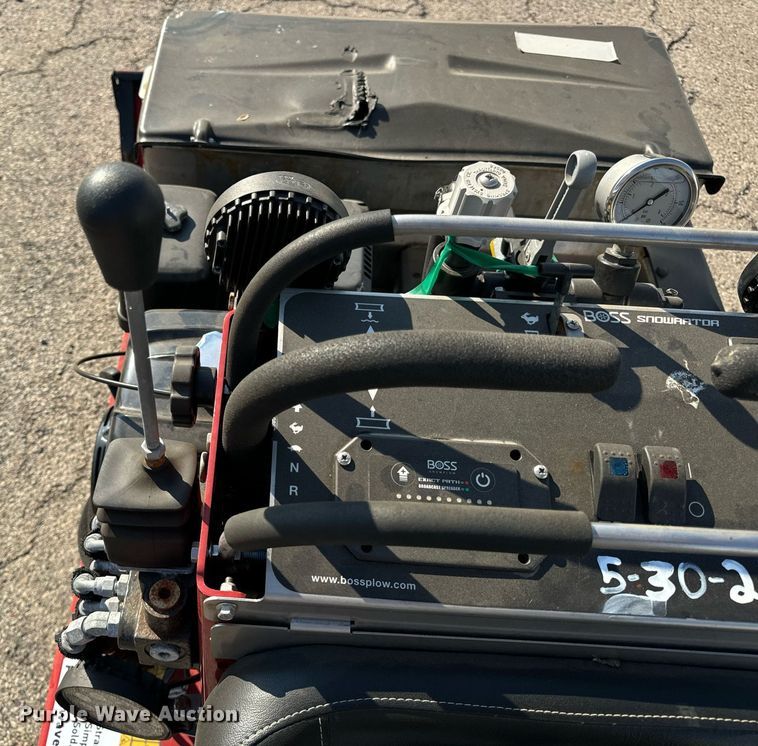 image for item DT2072 Boss  Snowrator  snow pusher