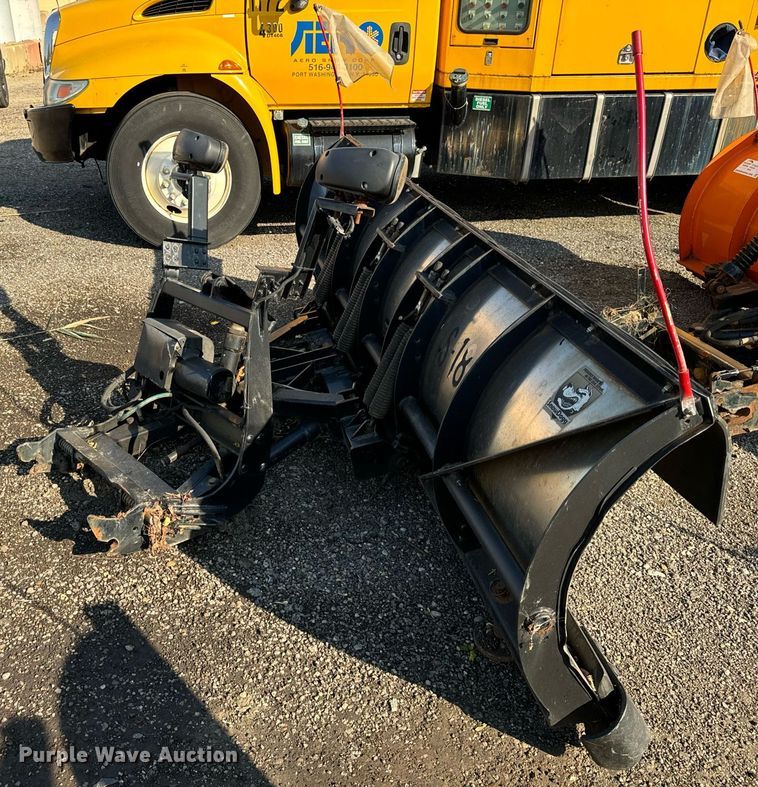 image for item DT2074 SnowDogg CM100 10' W snow plow