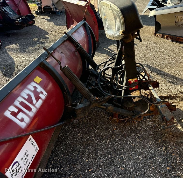 image for item DT2076 Boss 7' W snow plow