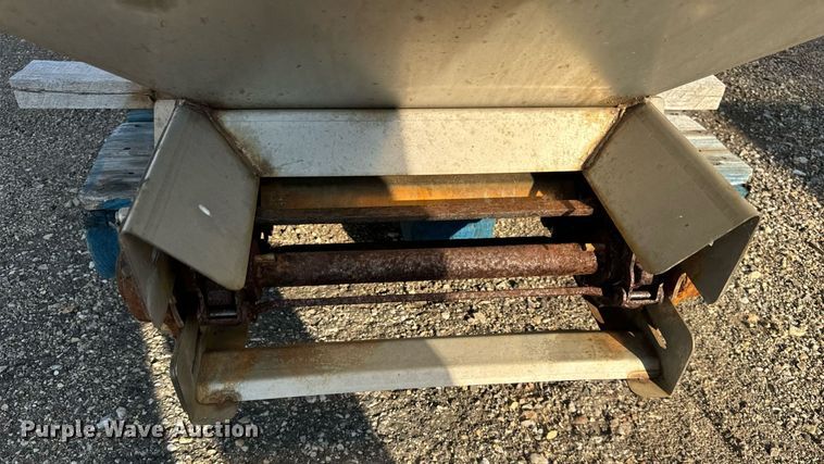 image for item DT2086 Fisher Steel Caster spreader