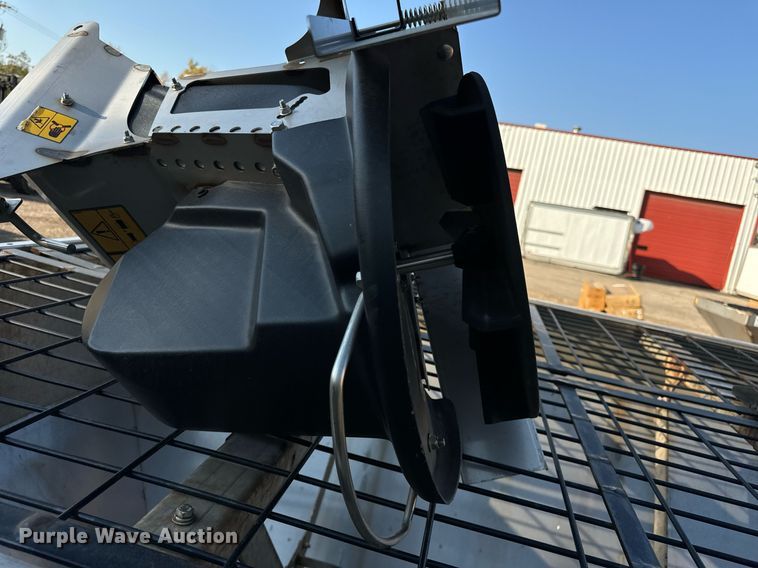 image for item DT2088 Boss spreader