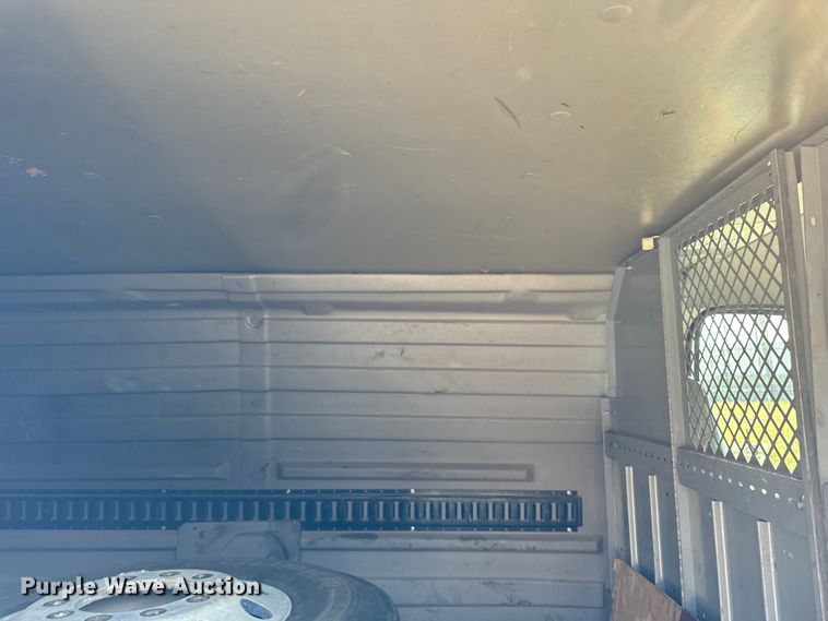 image for item DV5916 2001 Ford  E150 delivery van