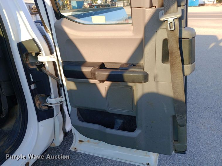 image for item DW0782 2018 Ford F150 SuperCab pickup truck