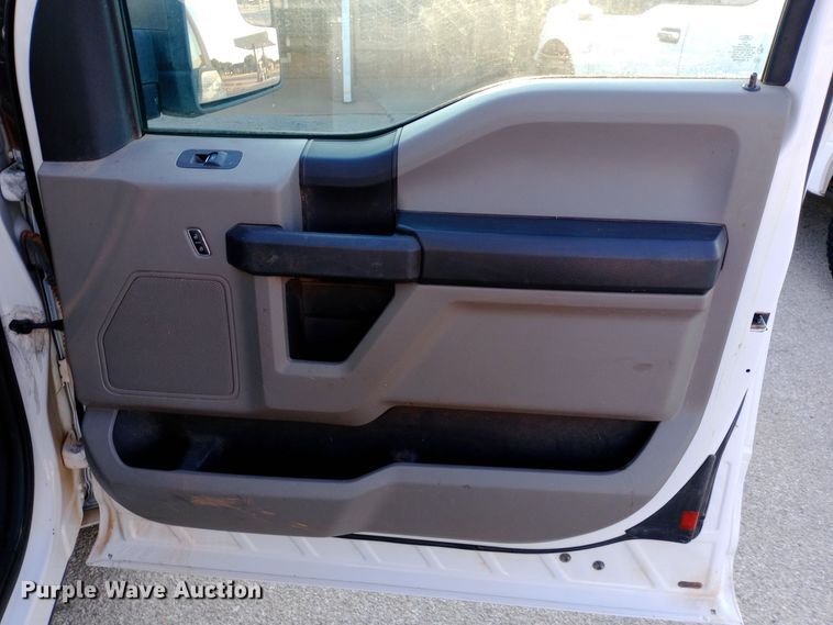 image for item DW0782 2018 Ford F150 SuperCab pickup truck