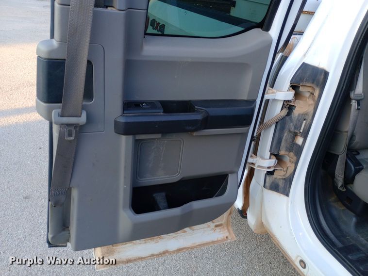 image for item DW0784 2018 Ford F150 SuperCab pickup truck