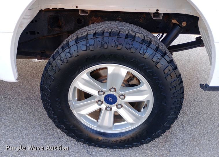 image for item DW0784 2018 Ford F150 SuperCab pickup truck