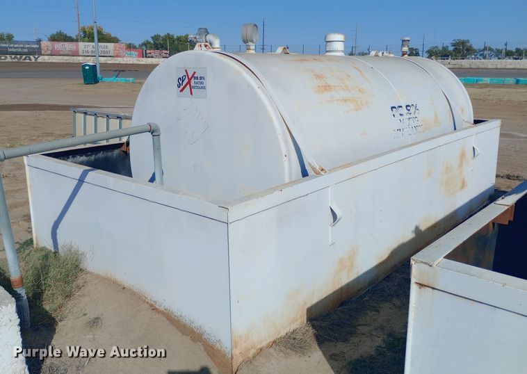 image for item DW0798 Fuel tank