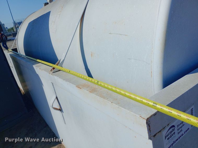 image for item DW0800 Fuel tank