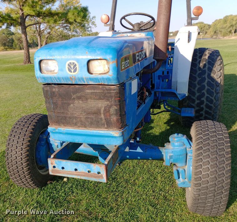 image for item DW0816 1995 Ford New Holland 2120 MFWD tractor