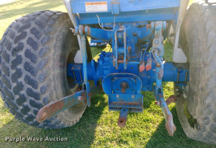 image for item DW0816 1995 Ford New Holland 2120 MFWD tractor