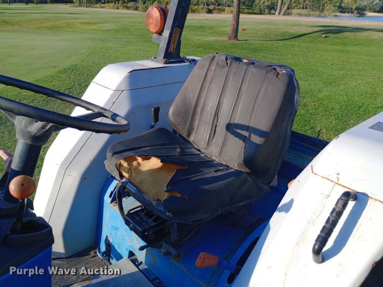 image for item DW0816 1995 Ford New Holland 2120 MFWD tractor