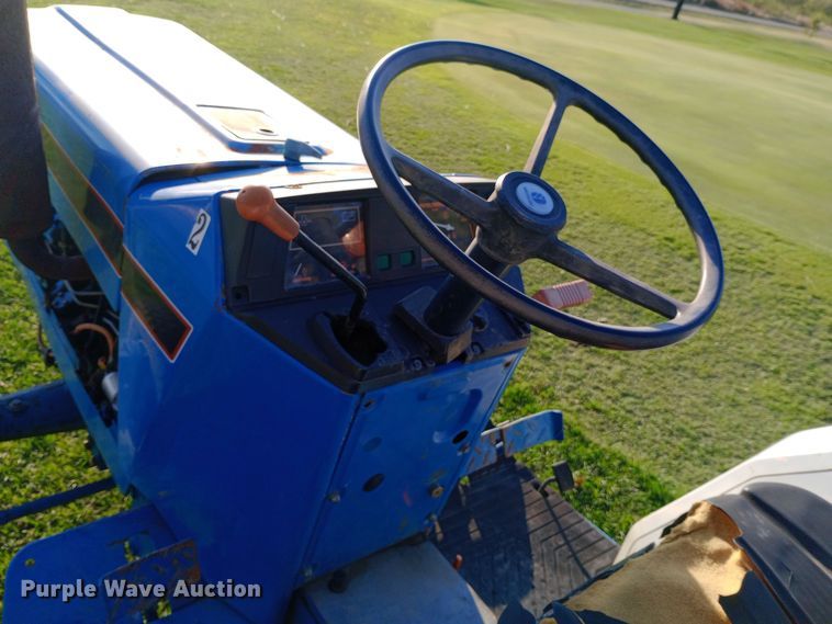 image for item DW0816 1995 Ford New Holland 2120 MFWD tractor