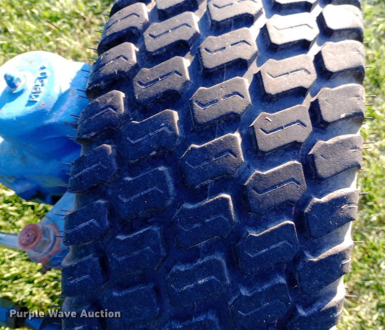 image for item DW0816 1995 Ford New Holland 2120 MFWD tractor