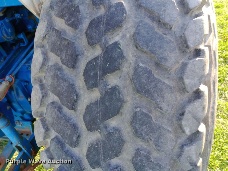 image for item DW0816 1995 Ford New Holland 2120 MFWD tractor