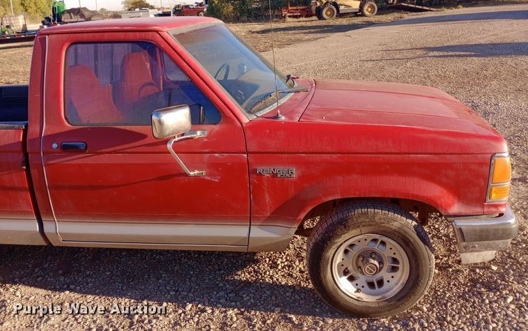 image for item DW0821 1992 Ford Ranger pickup truck