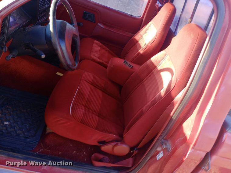 image for item DW0821 1992 Ford Ranger pickup truck