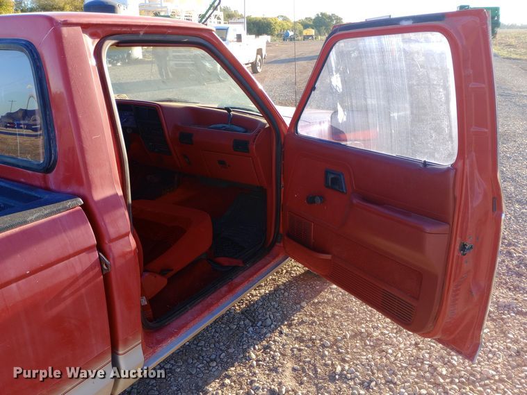 image for item DW0821 1992 Ford Ranger pickup truck